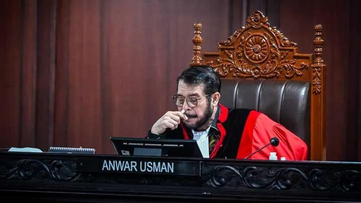 MKMK Jelaskan Alasan Tak Menjatuhkan Sanksi kepada Anwar Usman Meski Paling Sering Absen