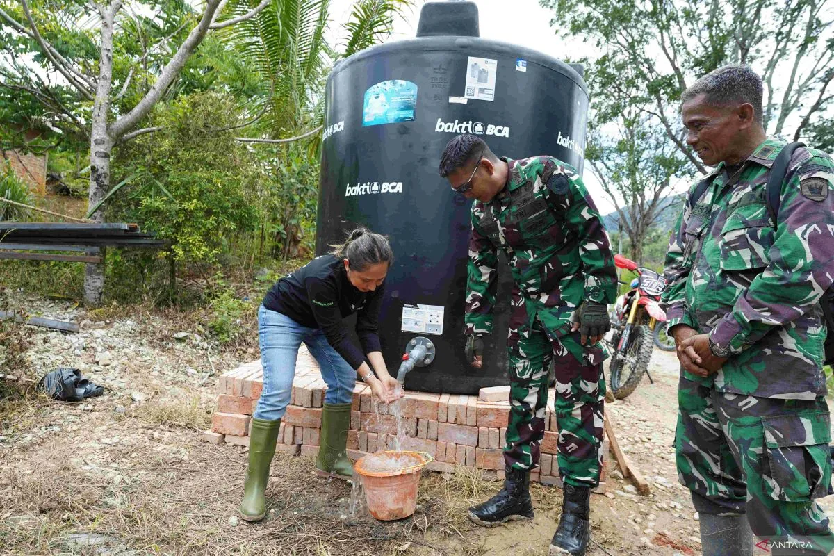 Bakti BCA Salurkan Bantuan dan Bangun Sarana Air Bersih di Sejumlah Wilayah Terdampak Bencana di Sumatra