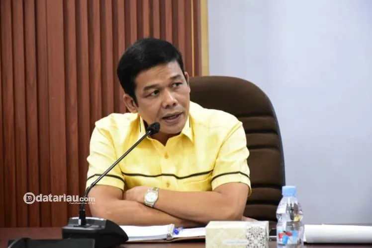 DPRD Pekanbaru Dorong Penataan Tiang Fiber Optik, Usulkan Skema Tiang Bersama Dikelola BUMD