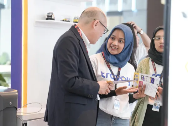 Jasa Marga Perkenalkan Aplikasi Travoy di IIMS 2026 untuk Dorong Layanan Digital Jalan Tol