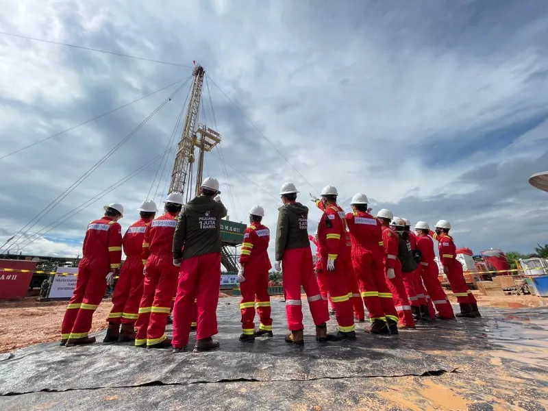 EMP Bentu Prioritaskan Tenaga Kerja Lokal, 10 Warga Kurang Mampu Kelurahan Langgam Diterima Bekerja