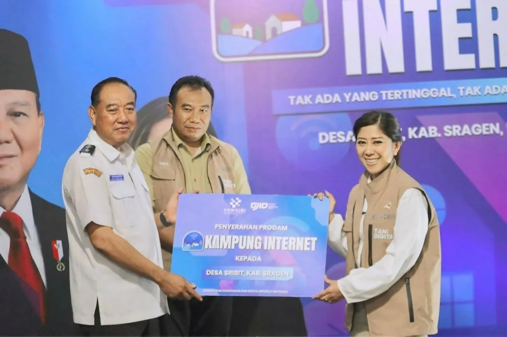 Menteri Komdigi Resmikan Program Kampung Internet di Desa Sribit, Sragen