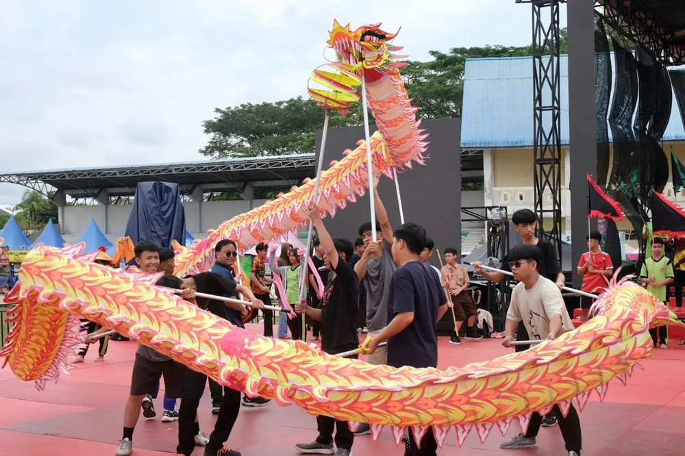 Sanggar Seni Simpor Bertahan 30 Tahun, Beradaptasi dari Pelestarian Tari hingga Produksi Kostum di Singkawang