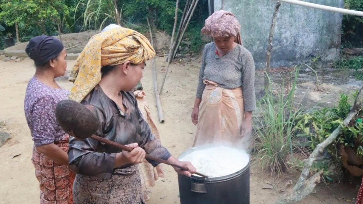 Tradisi Ngiling Bumbu di Rantau Panjang Jambi: Warisan Gotong Royong yang Bertahan di Tengah Modernisasi