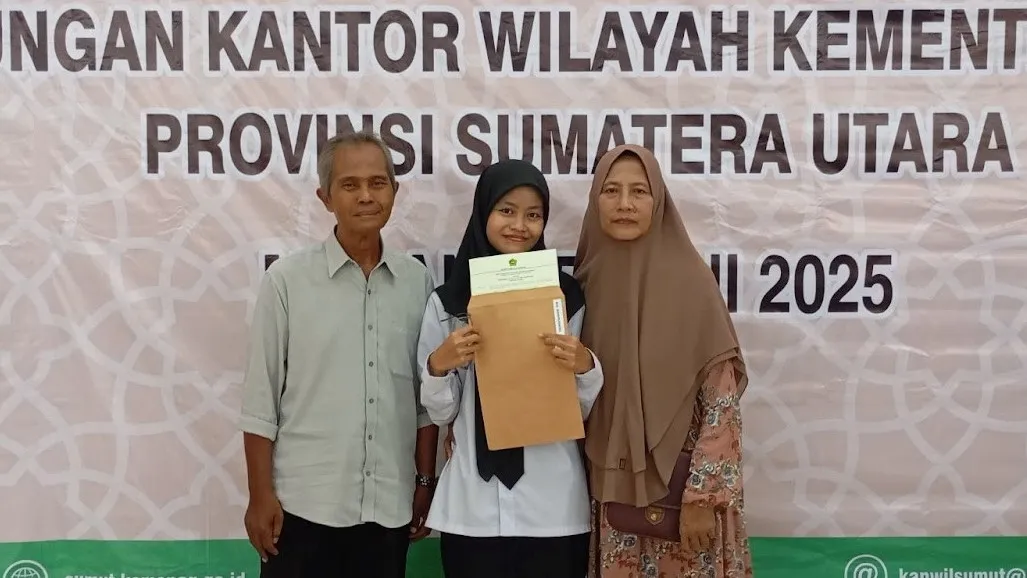 Kisah Khairunnisa: Dari Mengajar Les Sejak Kecil hingga Lulus CPNS Kemenag