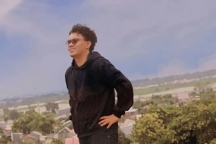Lirik Lagu "Rasa Sayange" Versi Ifan Suady feat Rara yang Viral di TikTok