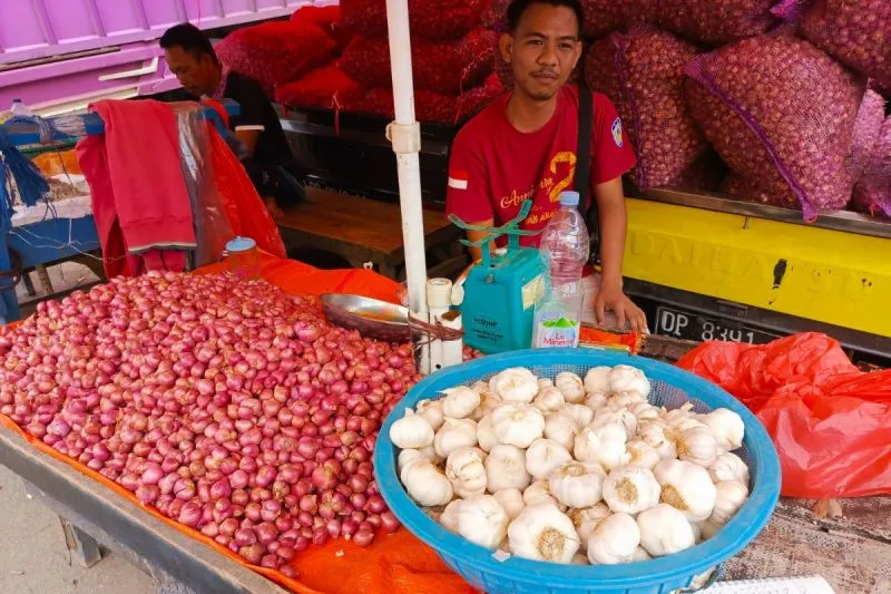 Harga Bahan Pokok di Palu Mulai Naik, Bawang dan Cabai Merangkak