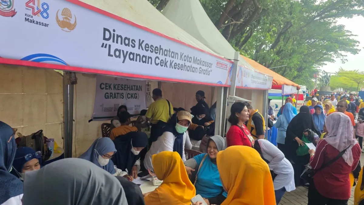 Pemkot Makassar Buka Layanan Publik Gratis di Anjungan Losari pada HUT ke-418 Kota Makassar