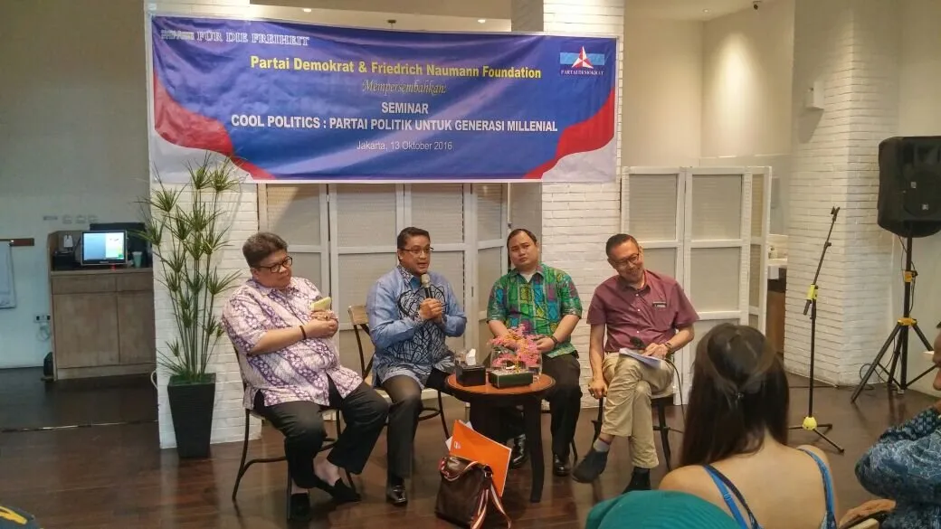 Diskusi “Cool Politics” Bahas Cara Partai Politik Menarik Partisipasi Generasi Milenial