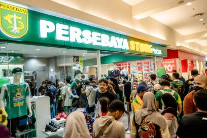 Persebaya Store Buka Cabang Baru di Royal Plaza Surabaya, Sasar Suporter Surabaya Selatan