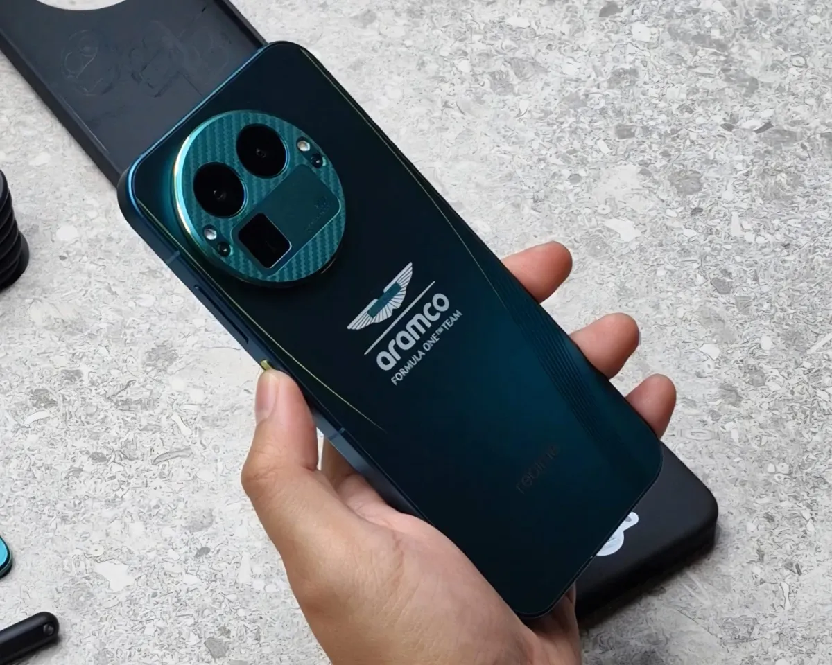 Mencoba realme GT 8 Pro Dream Edition: Kolaborasi dengan Aston Martin Aramco dan Fitur Modul Kamera yang Bisa Diganti