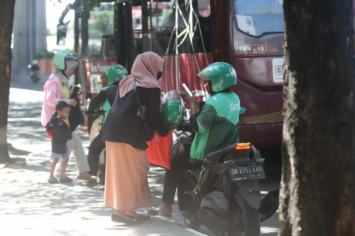 Lima Film dan Serial yang Mengangkat Kisah Para Pengemudi Ojek Online