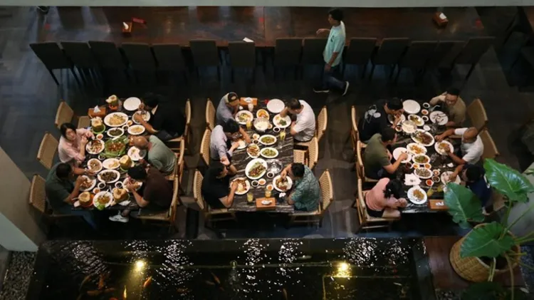 Deretan Tempat Makan Seafood Populer di Jakarta Utara, dari Restoran Berkelas hingga Tenda Terjangkau