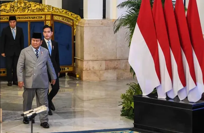 Setahun Pemerintahan Prabowo-Gibran: Program MBG Disorot, Efisiensi Anggaran dan Sentralisasi Menuai Kritik