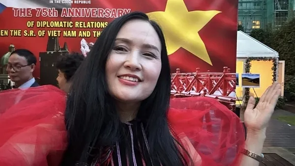 Seniman dan Penulis di Ho Chi Minh Sampaikan Harapan Jelang Kongres Nasional Partai ke-14