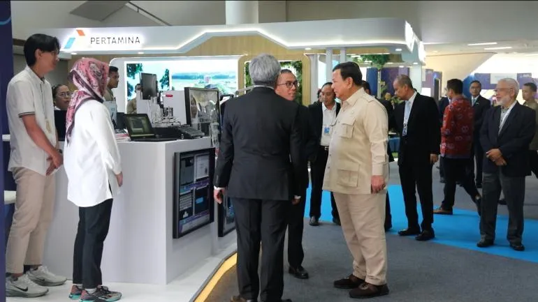 Periset Sambut Kunjungan Prabowo ke Booth Riset di KSTI 2025 ITB