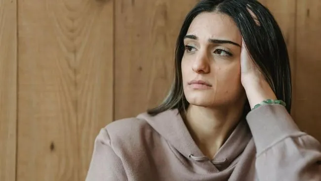 Empat Cara Tetap Produktif saat Cuaca Mendung dan Hujan