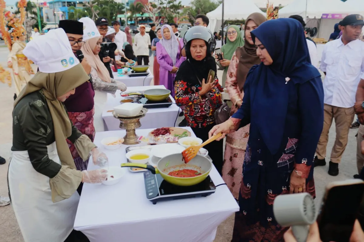 Dewi Kumalasari Ansar Resmi Buka Kepri Malay Food Festival 2025 di Tanjungpinang