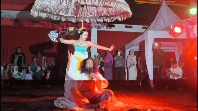 Tradisi Cowongan Tampil di Sokaraja Night Art Festival 2025, Angkat Doa dan Kearifan Petani Banyumas