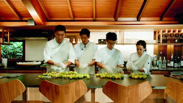 Strategi Bisnis Kuliner di Cihampelas dan Dago Bandung untuk 2025