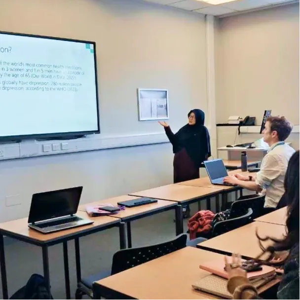 Peneliti UMS Presentasikan Riset Terapi Depresi BA-M di Bradford dan Leeds Beckett, Jajaki Kolaborasi Akademik