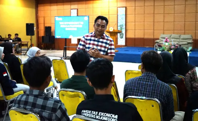 Owner Hits Chicken dan Tamosa Resto Berbagi Tips Bisnis Franchise kepada Mahasiswa Unigoro