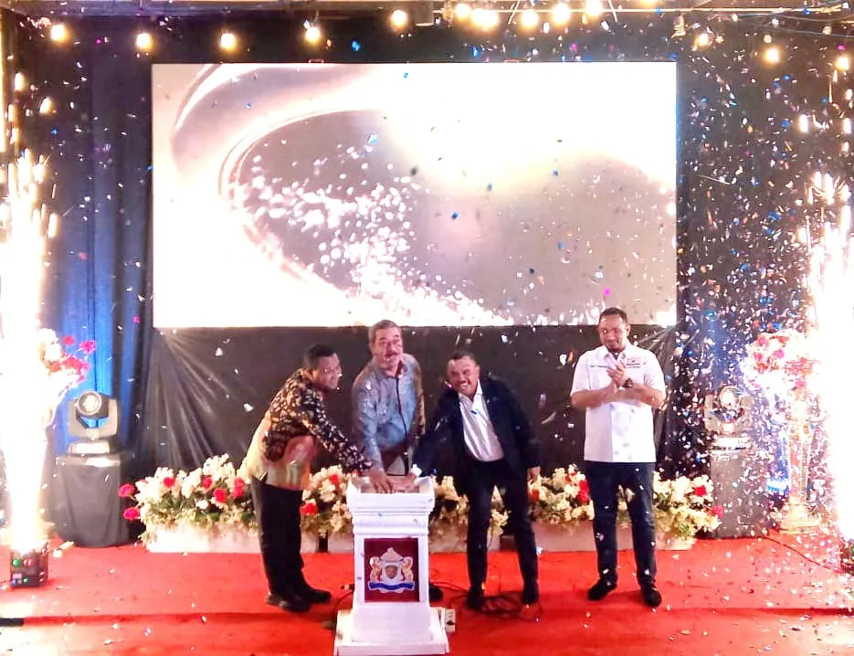 Gubernur Maluku Resmikan Kantor Baru KADIN di Islamic Center Ambon