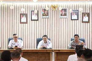 Kapolresta Manado Hadiri Rakor Potensi Konflik dan Evaluasi Layanan Call Centre 112