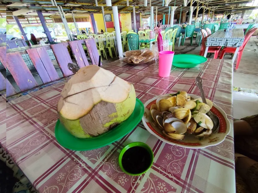 Panduan Kuliner di Pantai Selat Baru, Bengkalis: Jelajah Rasa di Tepi Selat Malaka