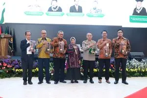 Seminar di UNAS Bahas Literasi Keuangan dan Bahaya Pinjol Ilegal bagi Mahasiswa