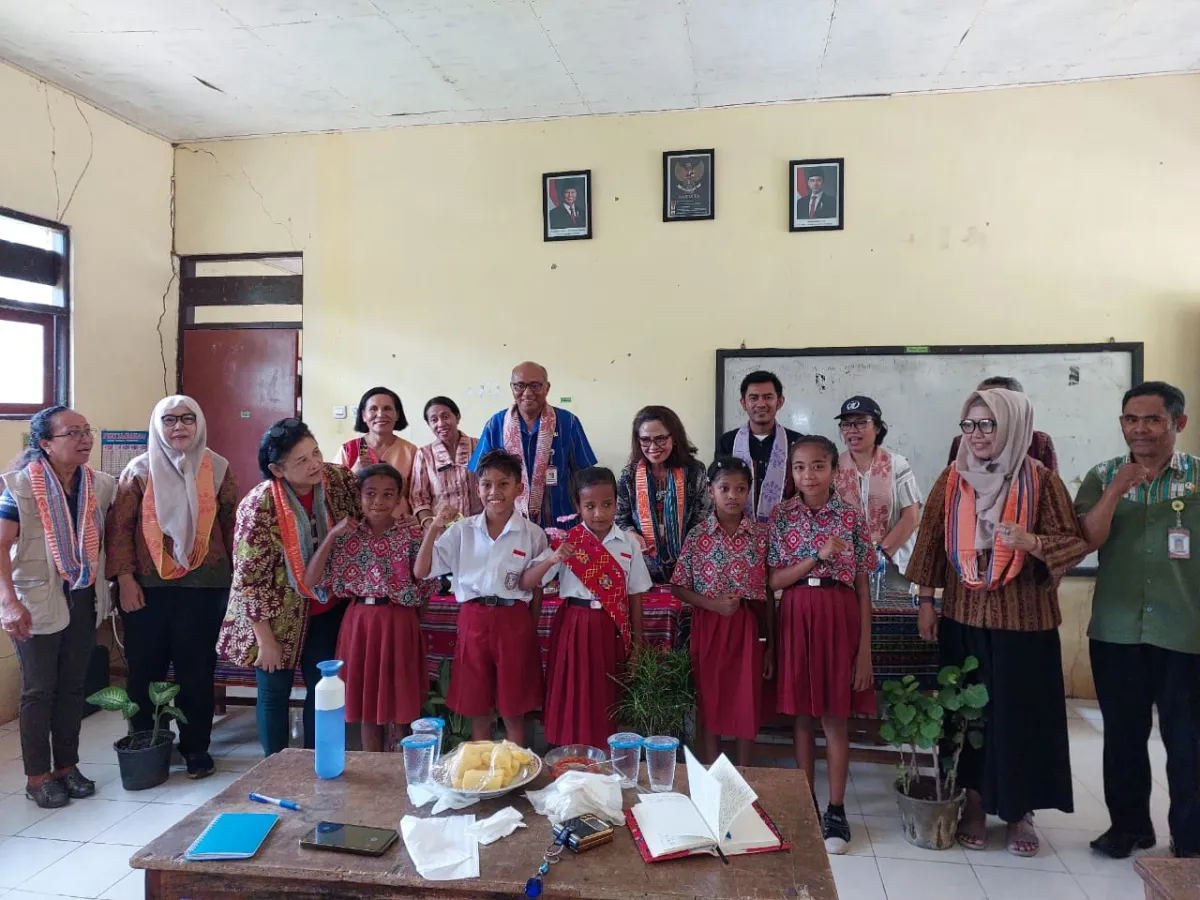 Kemenko PMK Tinjau Uji Coba Model Gizi Terintegrasi di SD Nekon Kupang