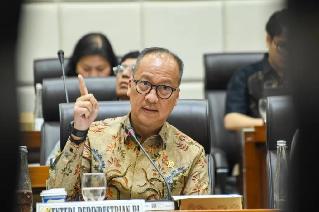 Menperin Paparkan Arah Kebijakan Industri 2026: Target Pertumbuhan 6,52% dan Fokus Industri Hijau