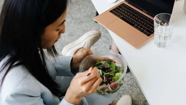 Prediksi Tren Diet 2026: Metabolic Eating, Fiber Maxing, hingga Makanan Sehat yang Praktis