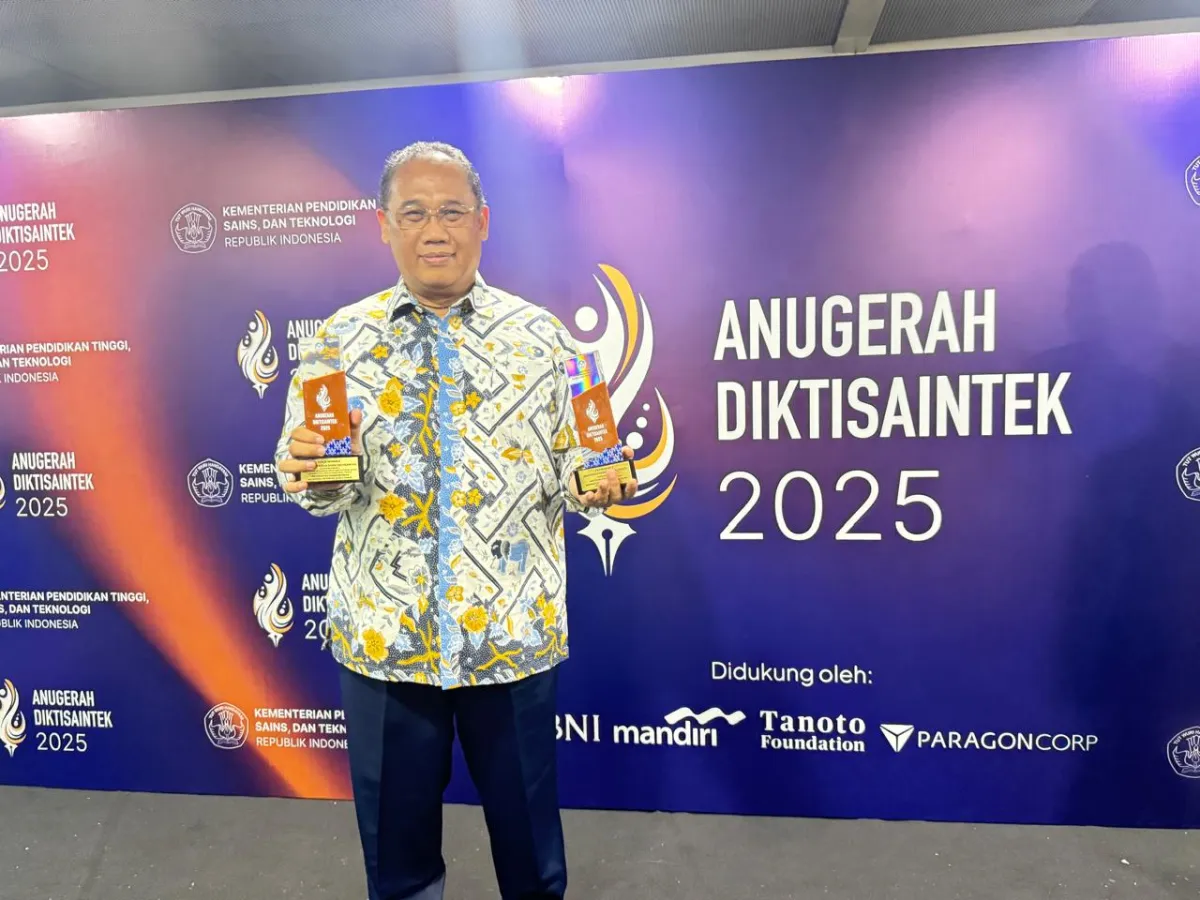UPN “Veteran” Jawa Timur Raih Peringkat 1 IKU 2025 dan Gold Winner Anugerah Kerja Sama Diktisaintek