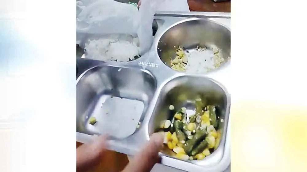 Video Viral di SDN Argapura Cirebon: Menu MBG Diduga Basi dan Ditemukan Ulat, Penyedia Klaim Masak Sesuai Prosedur