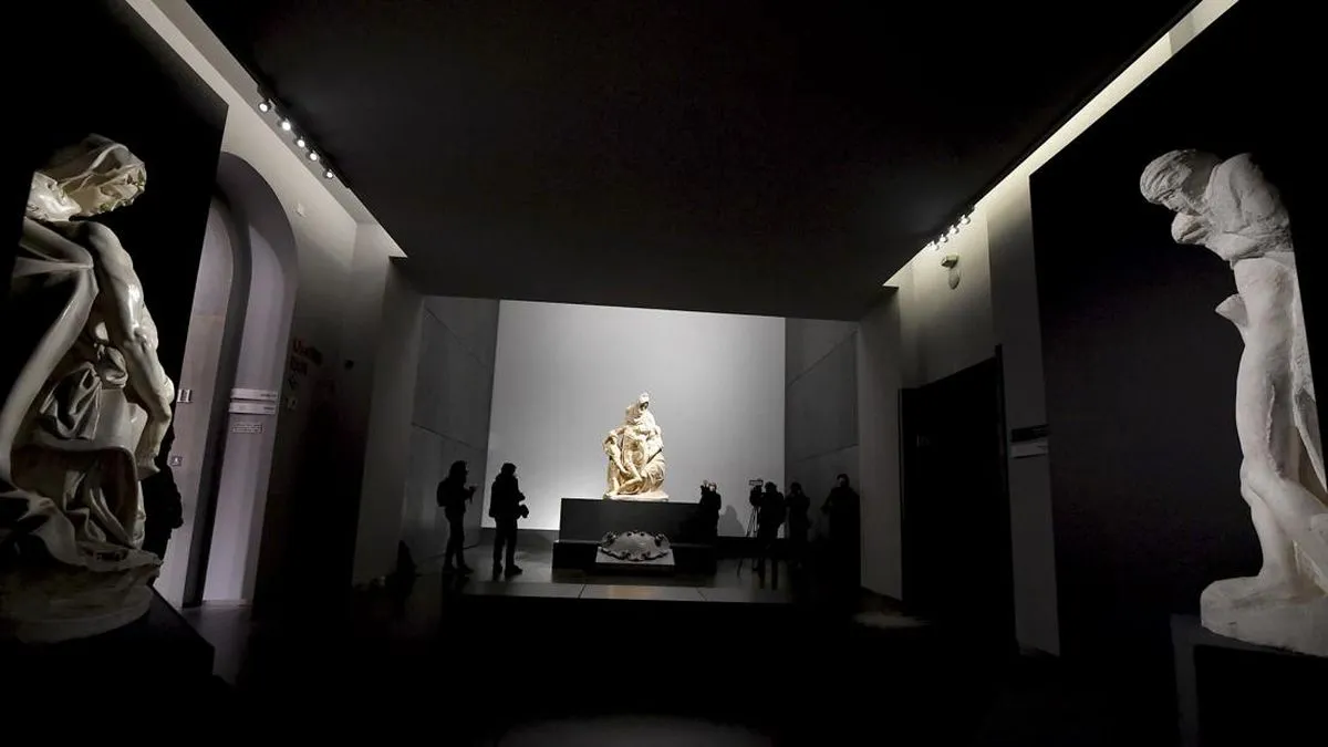 Turis Diduga Kabur Usai Merusak Kursi Kristal Koleksi Palazzo Maffei Senilai Rp814 Juta