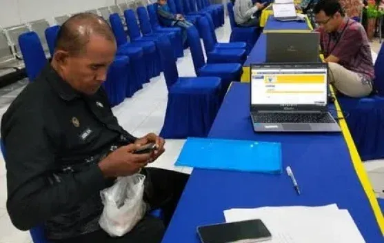 Pegawai Bapas Baubau Lapor Pajak Tahunan Serentak Lewat Aplikasi Coretax