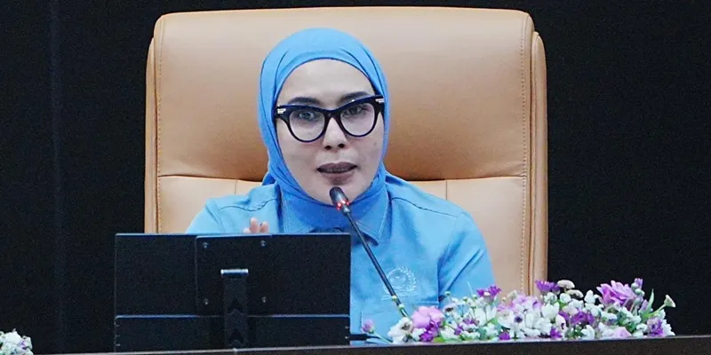 DPR Minta Pemerintah dan Operator Cari Solusi Adil soal Gugatan Kuota Internet Hangus di MK