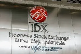 IHSG Dibuka Menguat ke 8.318,15, Pasar Cermati Isu Ekonomi dan Geopolitik Global