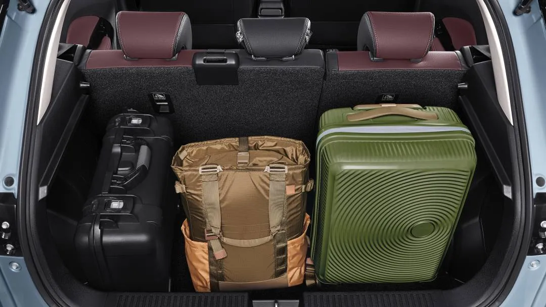 Lima Tips Menata Bagasi Suzuki Fronx agar Perjalanan Liburan Lebih Aman dan Nyaman