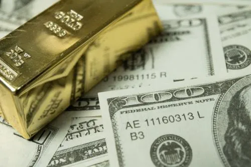 Aksi Ambil Untung Tekan Saham Emiten Emas, Harga Emas Dunia Terkoreksi