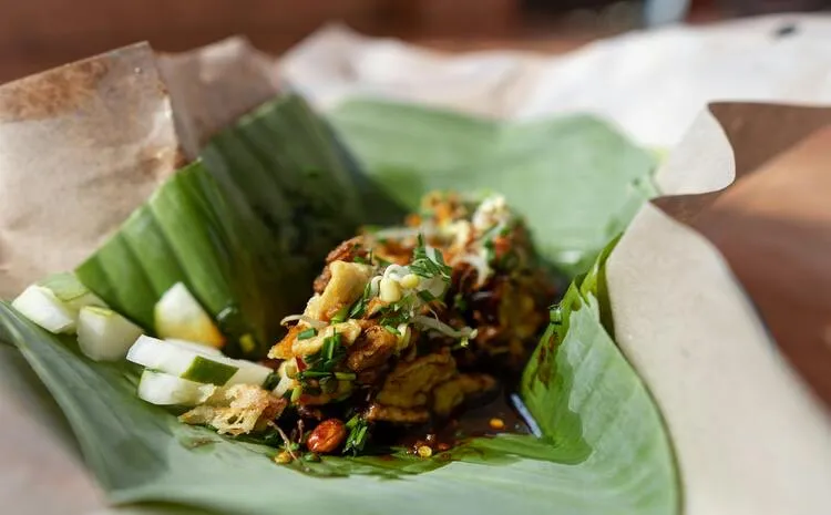 Tujuh Rekomendasi Street Food di Surabaya, dari Rujak Manis hingga Es Dawet Pink