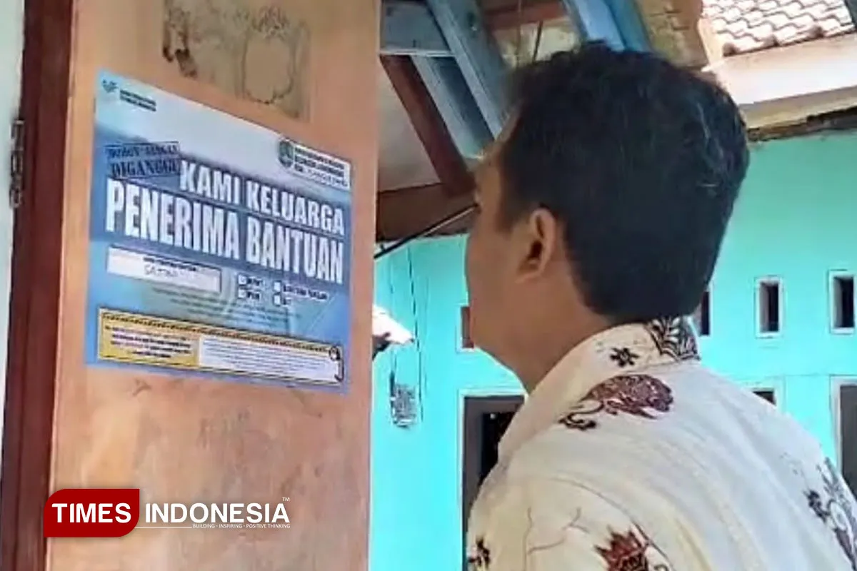 Pemkab Majalengka Tempel Stiker di Rumah Penerima Bansos, Bupati Tegaskan untuk Transparansi