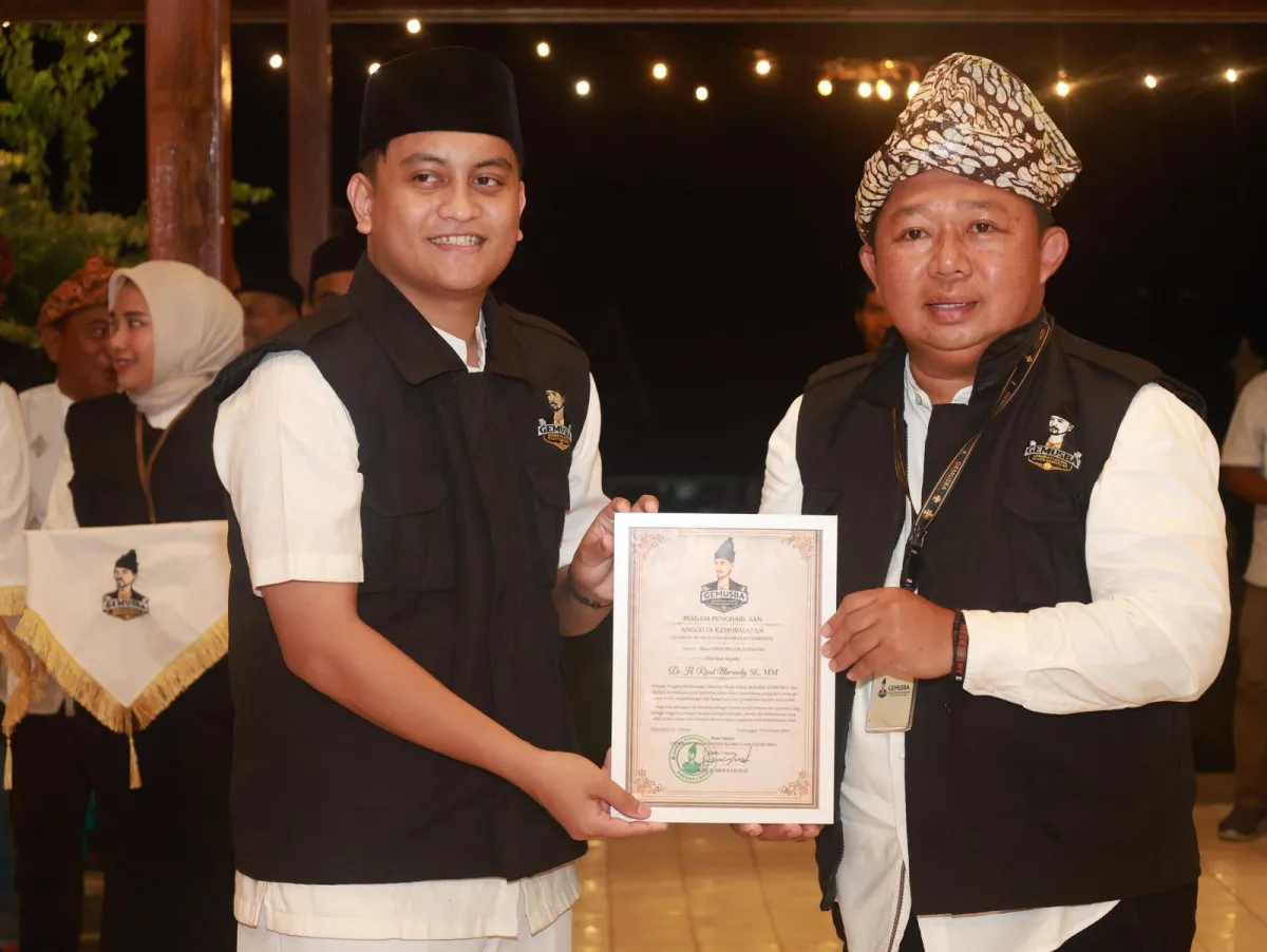 Rizal Marsaoly Dikukuhkan sebagai Anggota Kehormatan Gemusba, Tegaskan Komitmen Kawal Agenda Pemuda