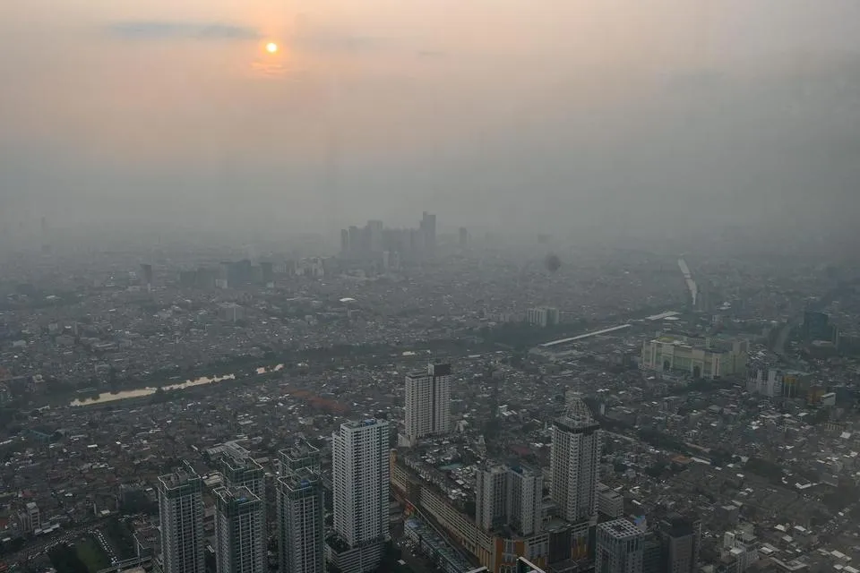 KLH Hentikan Sumber Emisi di Delapan Perusahaan di Jakarta, Bekasi, dan Tangerang