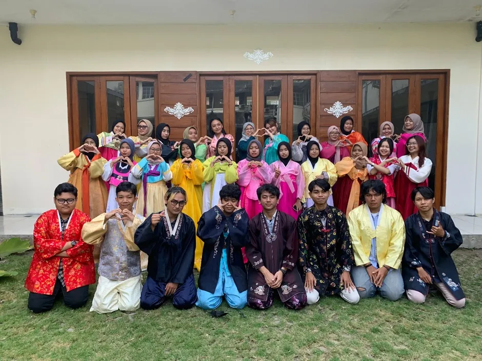 SV UGM Gelar Kegiatan Belajar Bahasa dan Budaya Korea untuk Memahami Isu Sosial