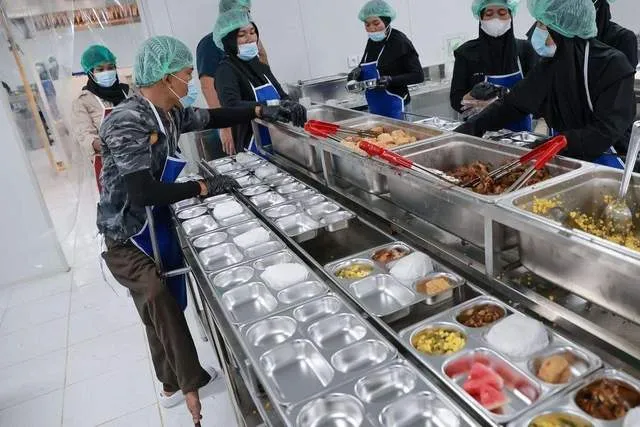 BGN Tegaskan Tidak Pernah Terbitkan Kebijakan Pengadaan Susu, SPPG Bisa Ganti Menu MBG