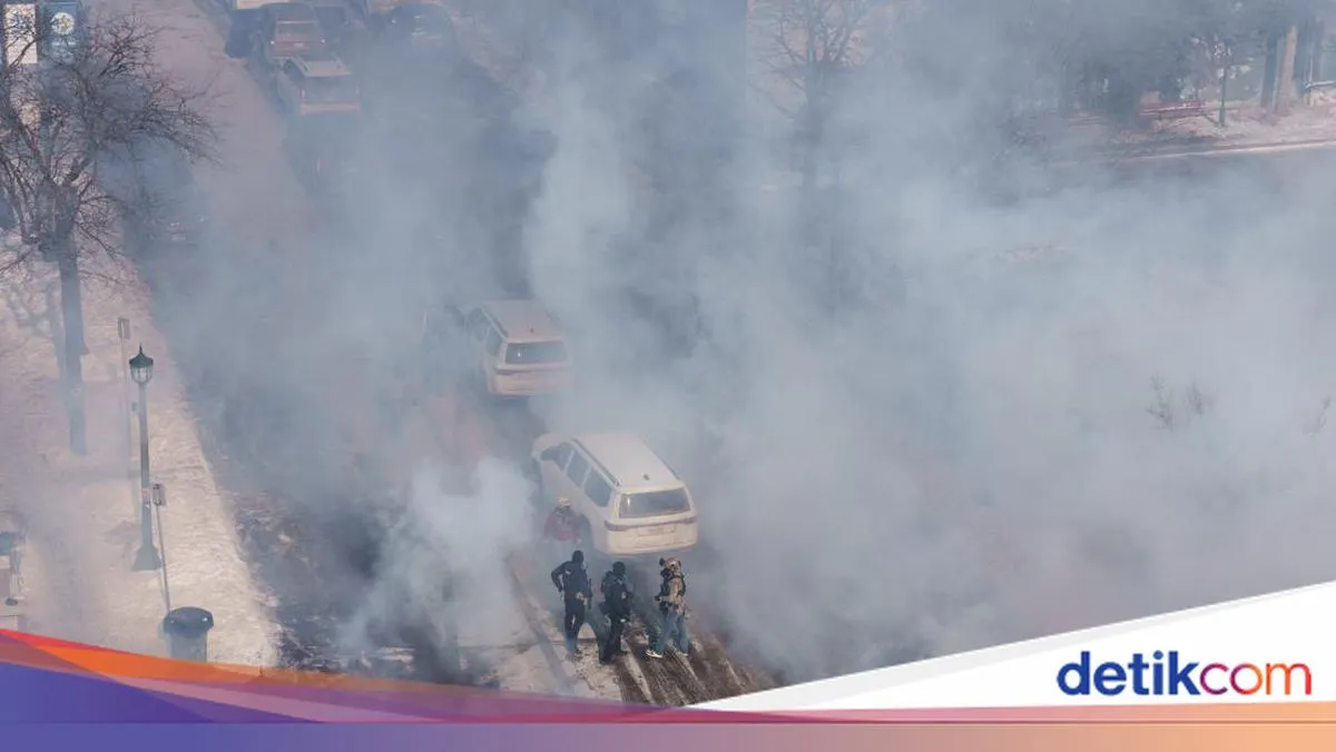 Gas Air Mata dan Bentrokan Warnai Protes Usai Penembakan Pria oleh Agen Federal di Minneapolis