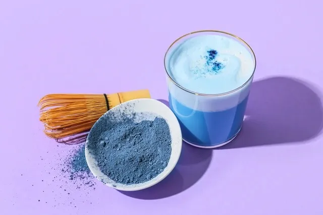 Blue Matcha Viral di Media Sosial, Apa Bedanya dengan Matcha Hijau dan Bagaimana Dampaknya bagi Kesehatan?