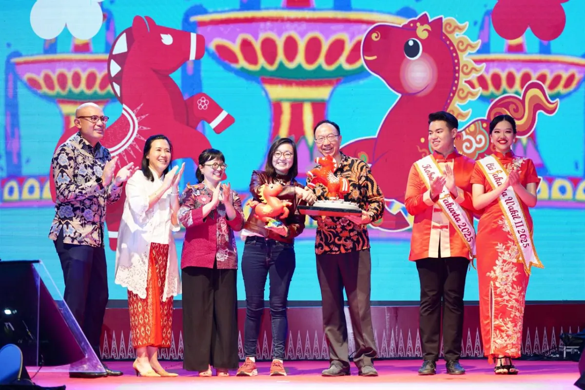 Pertukaran Maskot Kuda Api di Festival Imlek Nasional 2026 Dinilai Perkuat Diplomasi Indonesia–Tiongkok